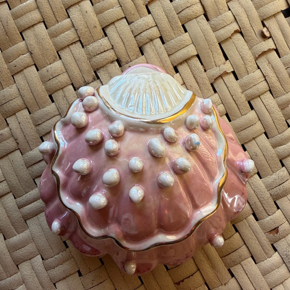 Pink Clam Sea Shell Trinket Box Faux Pearls by Blue Sky